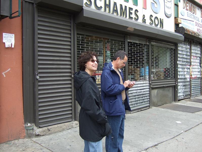 FlaNY2008May018.JPG - Dad trying to figure out where we are while Mom takes in the sites.