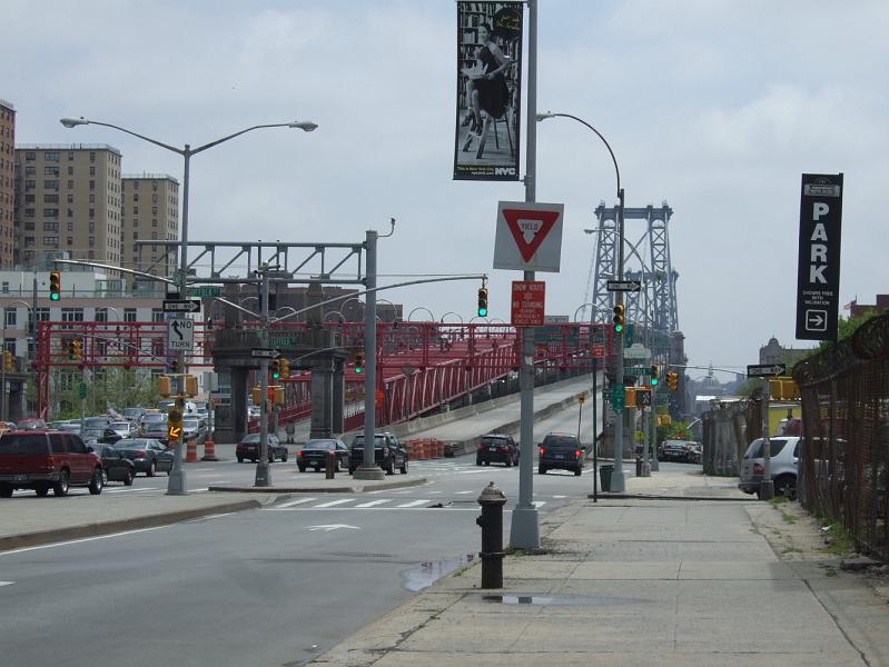 FlaNY2008May024.JPG - Williamsburg Bridge.