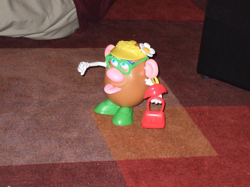 DSCF9038.JPG - Mrs. Potato Head decked out for her stroll down the carpet.