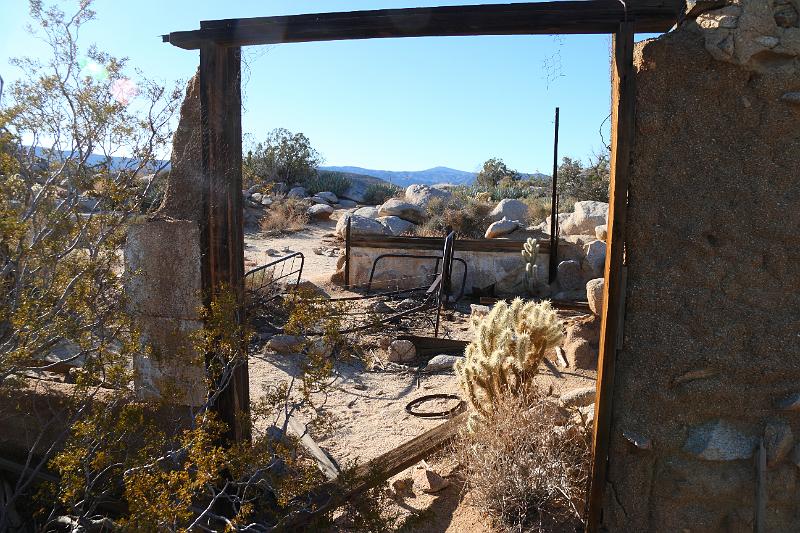 socal223.JPG - Anza-Borrego Desert State Park.  As today, there is no electricity, water, food, or really anything.