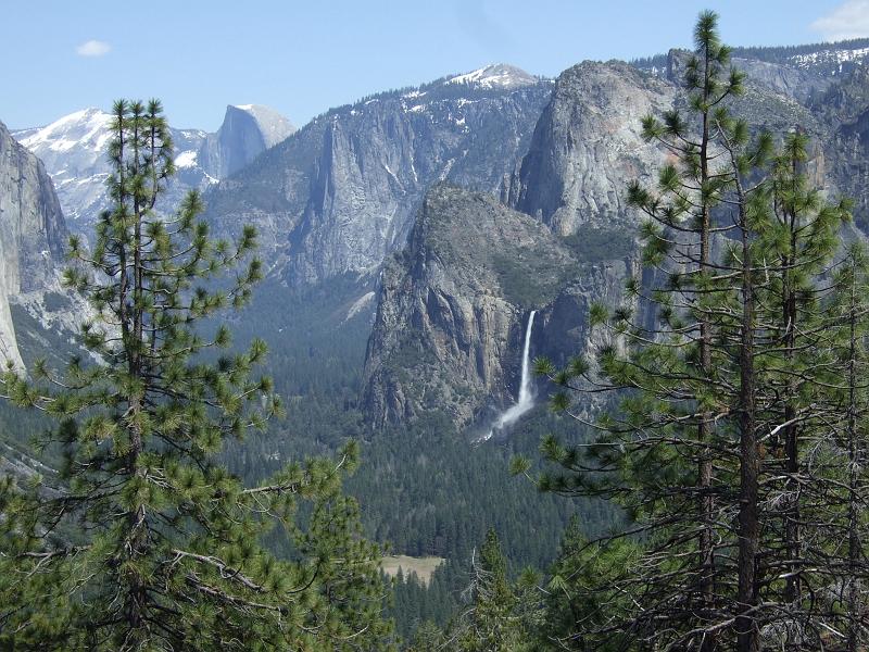 yosemite319.JPG - Another view.