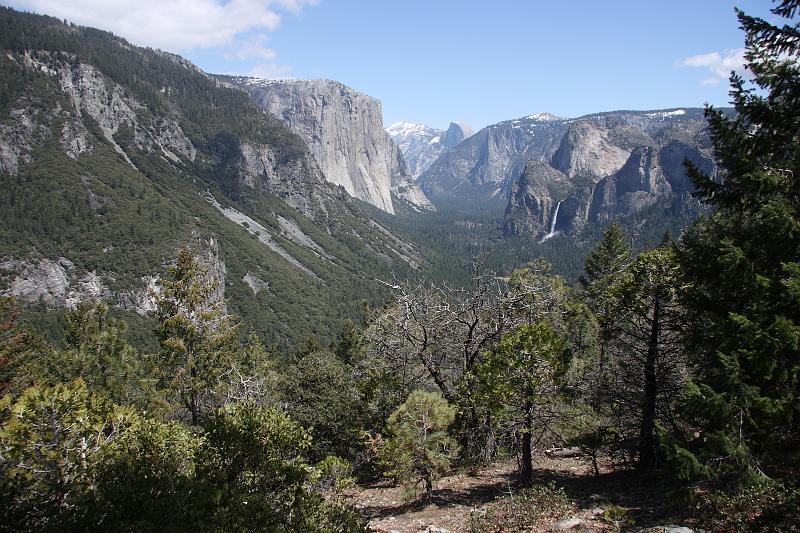 yosemite321.JPG - Spectacular view.